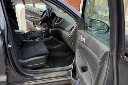 Hyundai TUCSON 135.579 km 11.900 &euro; Mönchengladbach 41199