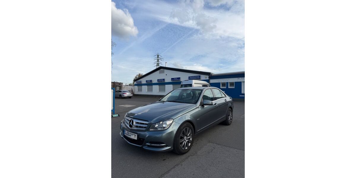 Mercedes-Benz C 180 172.000 km 9.490 &euro; Düsseldorf 40237