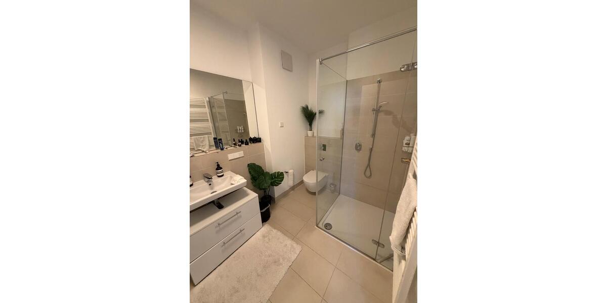 Einfamilienhaus Düsseldorf Heerdt - 3.5 Zimmer, 180 m&sup2;, 3.850&euro; | Angebot:26523209