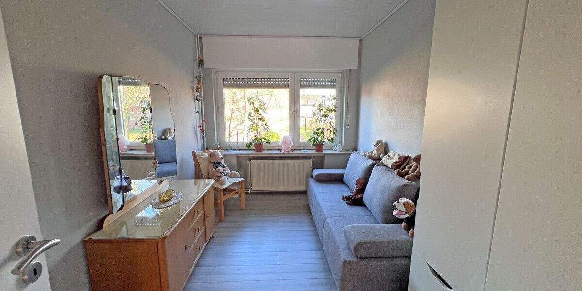 Reihenendhaus Kamp-Lintfort Lintfort - 5 Zimmer, 195 m&sup2;, 349.000&euro; | Angebot:25799168