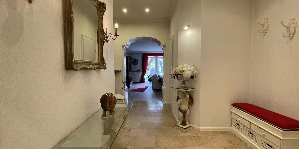 Etagenwohnung Düsseldorf Eller - 3 Zimmer, 126 m&sup2;, 399.900&euro; | Angebot:25685495