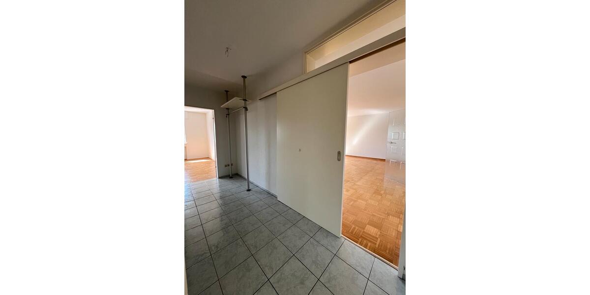 Terrassenwohnung Krefeld Fischeln - 4 Zimmer, 120 m&sup2;, 1.260&euro; | Angebot:26111238