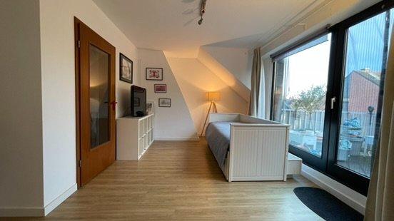 Dachgeschoßwohnung Düsseldorf Stadtbezirk 8 - 2 Zimmer, 50 m&sup2;, 700&euro; | Angebot:26024003