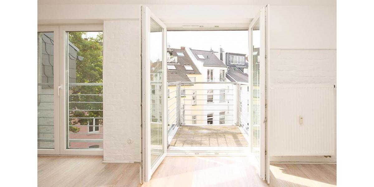 Dachgeschoßwohnung Düsseldorf Stadtbezirk 2 - 2 Zimmer, 89 m&sup2;, 1.700&euro; | Angebot:24889835