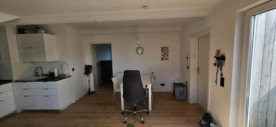 Dachgeschoßwohnung Korschenbroich - 2 Zimmer, 49 m&sup2;, 1.360&euro; | Angebot:26679636