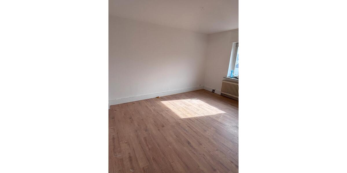 Etagenwohnung Mönchengladbach Nord - 3 Zimmer, 90 m&sup2;, 1.250&euro; | Angebot:25891406