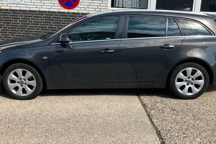 Opel Insignia 108.750 km 7.890 &euro; Hilden 40721