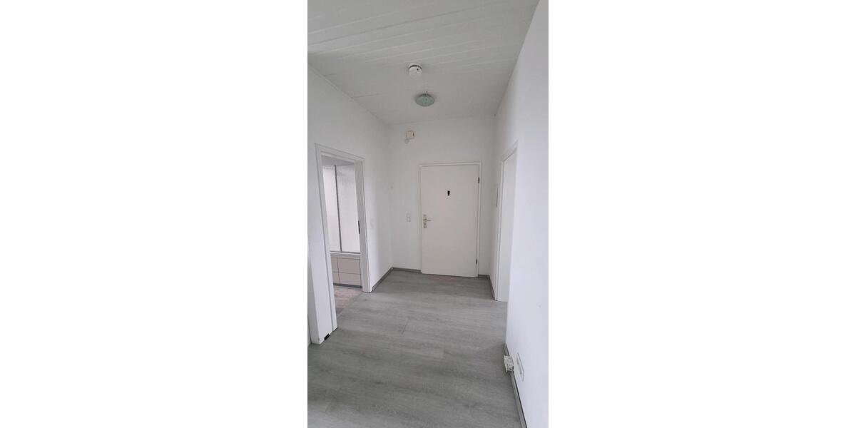 Etagenwohnung Krefeld Cracau - 2 Zimmer, 40 m&sup2;, 530&euro; | Angebot:25968659