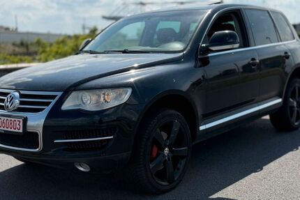 VW Touareg 271.000 km 4.999 &euro; Duisburg 47138