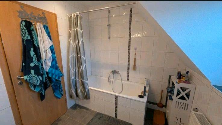 Dachgeschoßwohnung Viersen Hülsdonk - 3.5 Zimmer, 106 m&sup2;, 1.060&euro; | Angebot:25992982