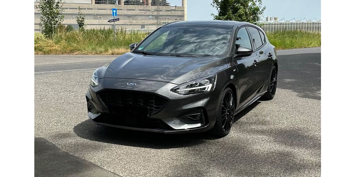 Ford Focus 60.000 km 17.499 &euro; Grevenbroich 41517