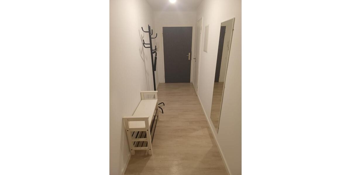 Dachgeschoßwohnung Krefeld - 1 Zimmer, 41 m&sup2;, 600&euro; | Angebot:25968676