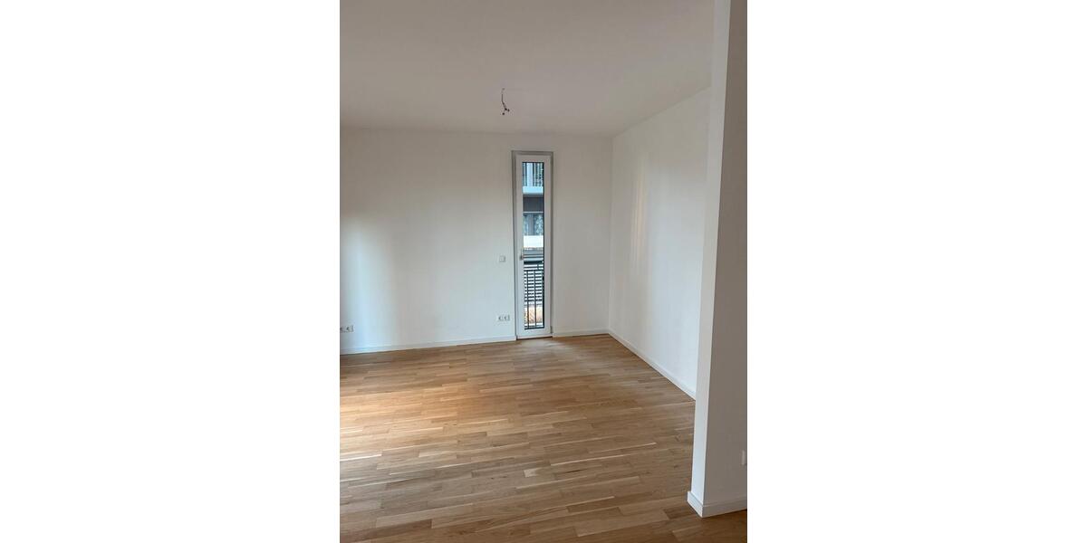 Erdgeschoßwohnung Mönchengladbach Nord - 1 Zimmer, 38 m&sup2;, 725&euro; | Angebot:25792070