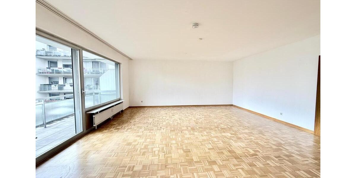 Erdgeschoßwohnung Düsseldorf Stadtbezirk 6 - 3 Zimmer, 93 m&sup2;, 1.200&euro; | Angebot:23762122