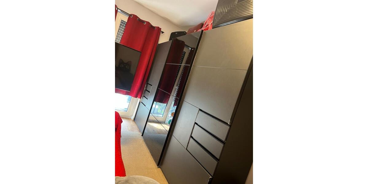 Erdgeschoßwohnung Krefeld - 2 Zimmer, 45 m&sup2;, 860&euro; | Angebot:25959323