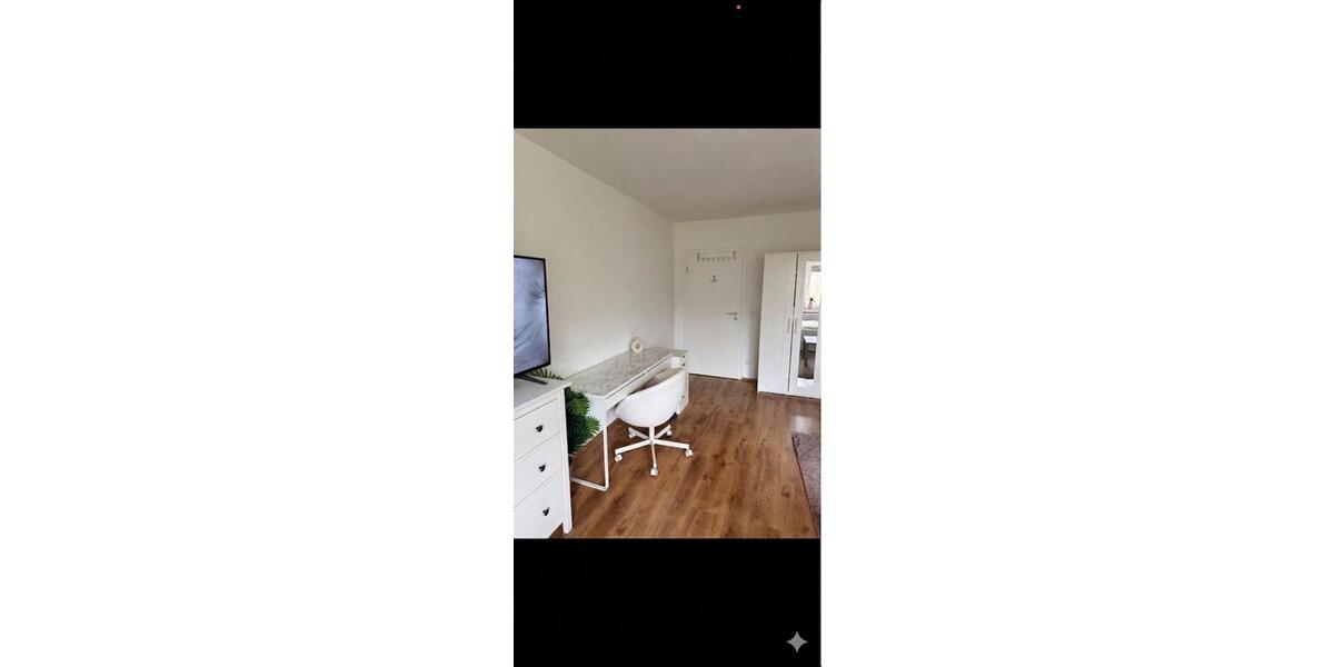 Etagenwohnung Velbert Pöthen - 4 Zimmer, 120 m&sup2;, 1.150&euro; | Angebot:26482667