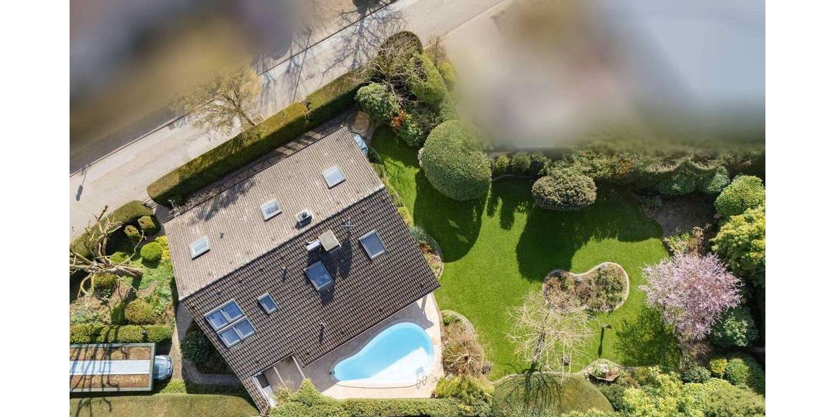 Einfamilienhaus Meerbusch Osterath - 8 Zimmer, 195 m&sup2;, 1.120.000&euro; | Angebot:26029114