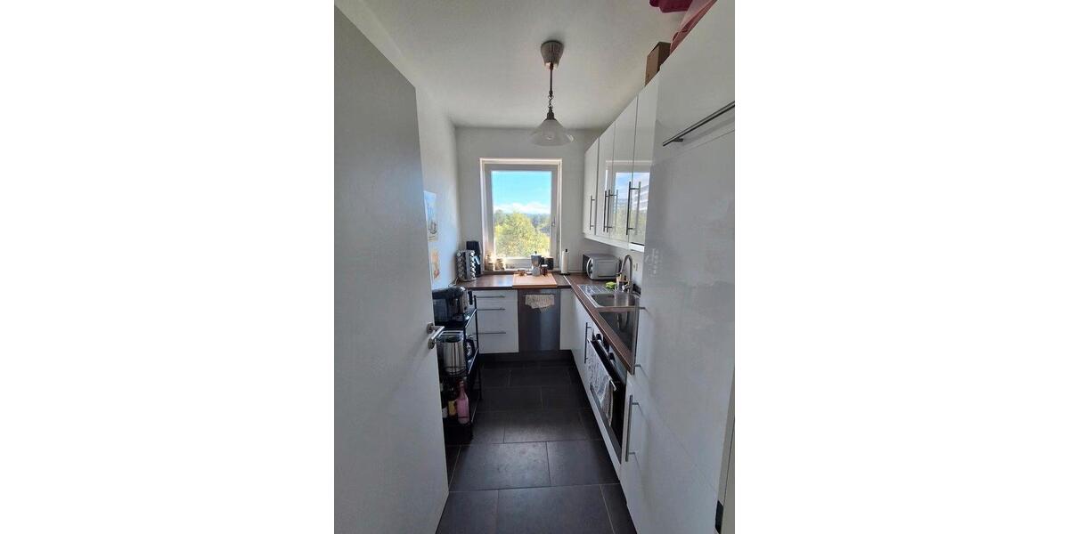 Etagenwohnung Düsseldorf Oberbilk - 2 Zimmer, 65 m&sup2;, 900&euro; | Angebot:27602833