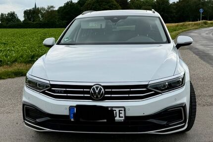 VW Passat 43.700 km 31.300 &euro; Nettetal 41334