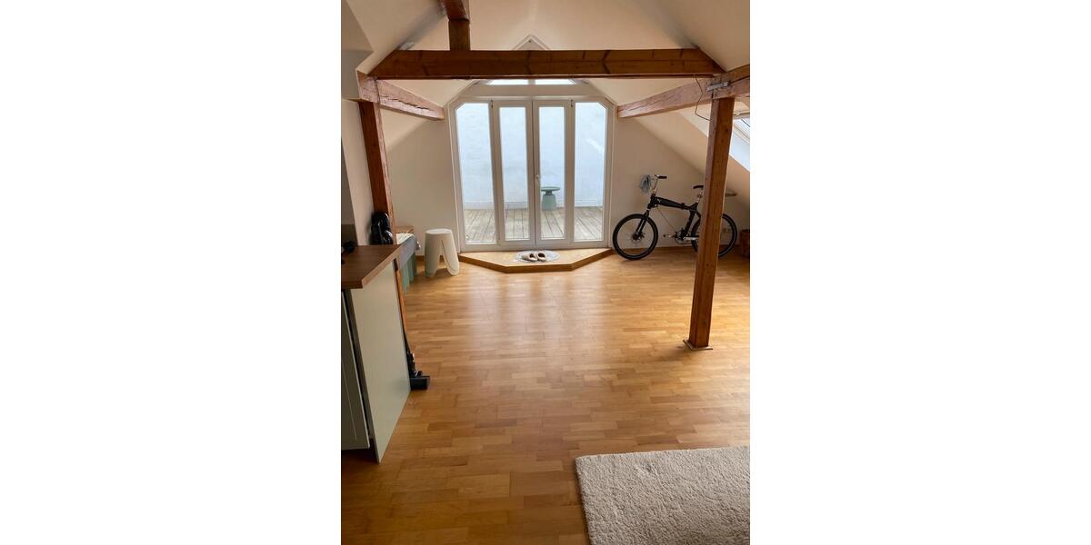 Dachgeschoßwohnung Düsseldorf Stadtbezirk 3 - 1 Zimmer, 48 m&sup2;, 990&euro; | Angebot:26021723