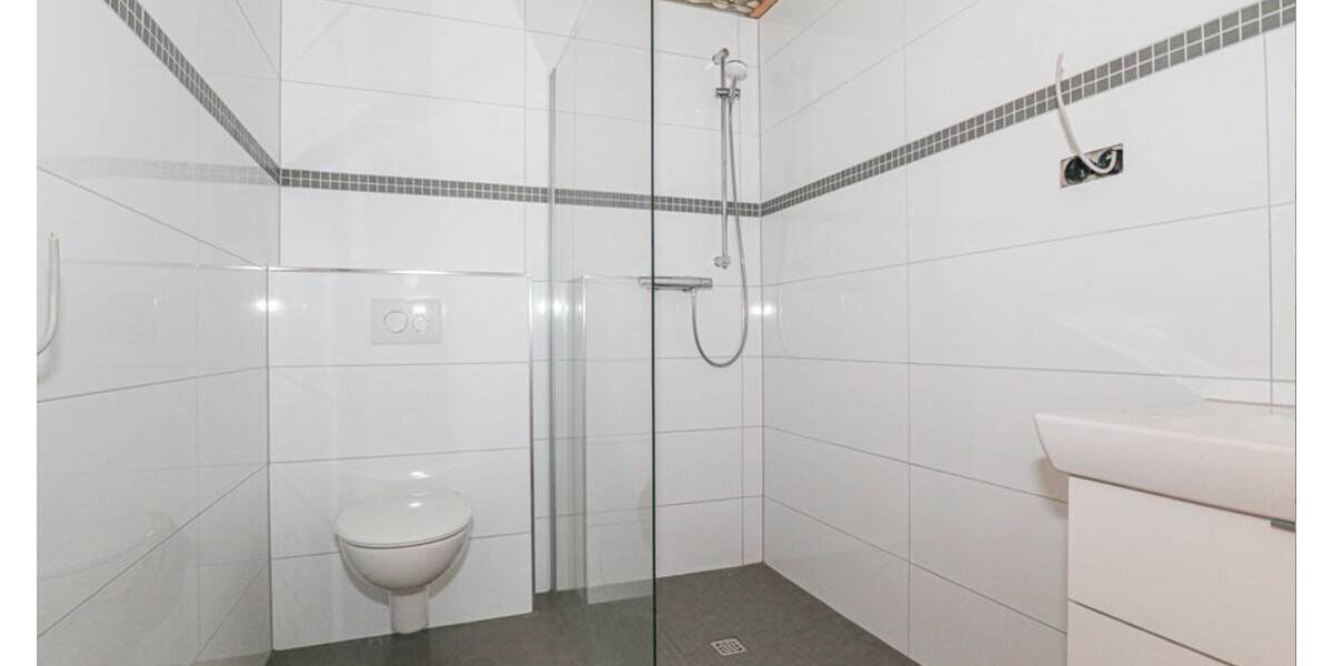 Mehrfamilienhaus, Wohnhaus Neuss / Holzheim Holzheim - 8 Zimmer, 254 m&sup2;, 590.000&euro; | Angebot:26435711