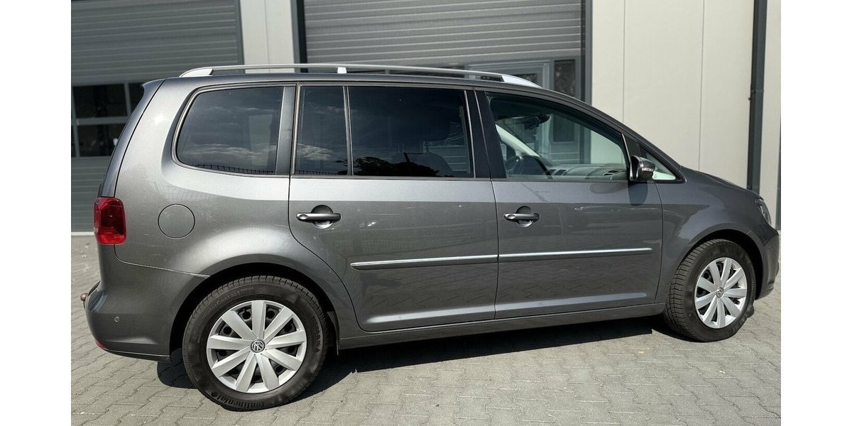 VW Touran Highline / Navi / 7 Sitze / Klima / AHK 255.000 km 7.190 &euro; Mönchengladbach 41066