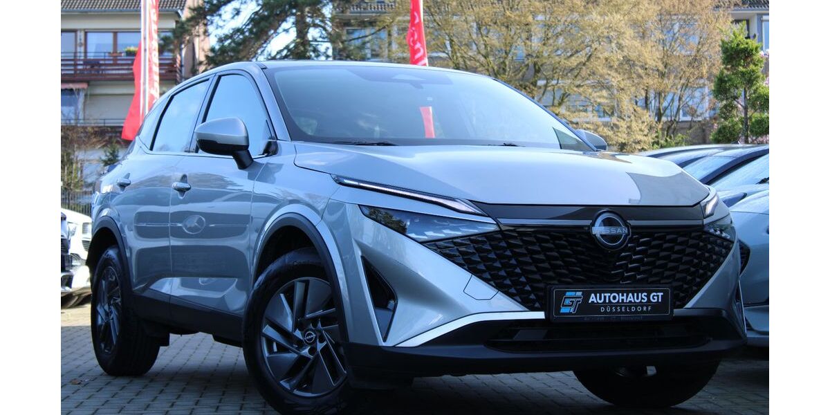 Nissan Qashqai 19.748 km 24.999 &euro; Düsseldorf 40625