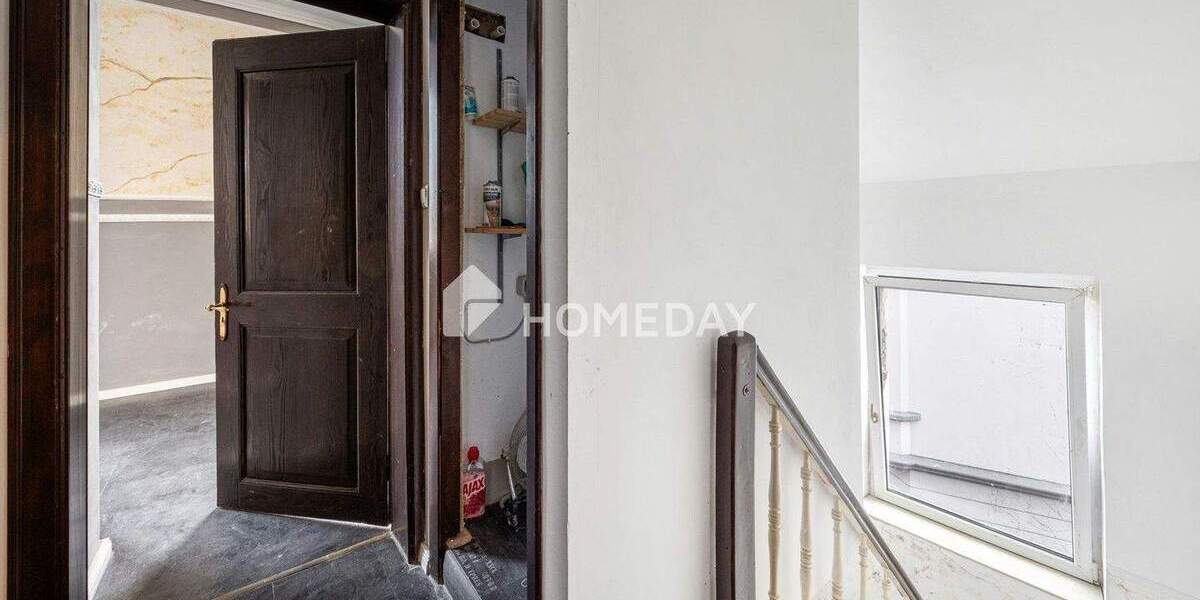 Einfamilienhaus Mönchengladbach Rheydt - 8 Zimmer, 210 m&sup2;, 349.000&euro; | Angebot:25684150