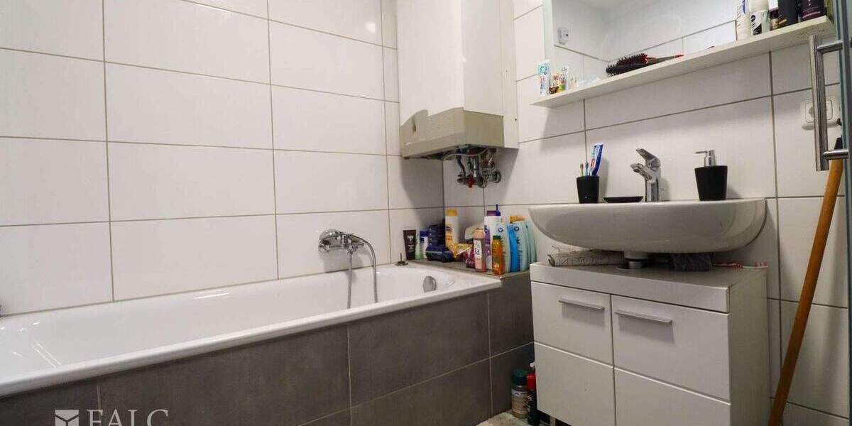 Etagenwohnung Mönchengladbach Rheydt-West - 4 Zimmer, 86 m&sup2;, 202.000&euro; | Angebot:25741056