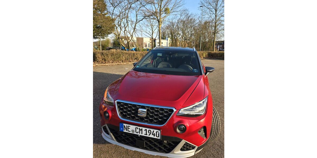 Seat Arona 2.850 km 23.900 &euro; Neuss 41472