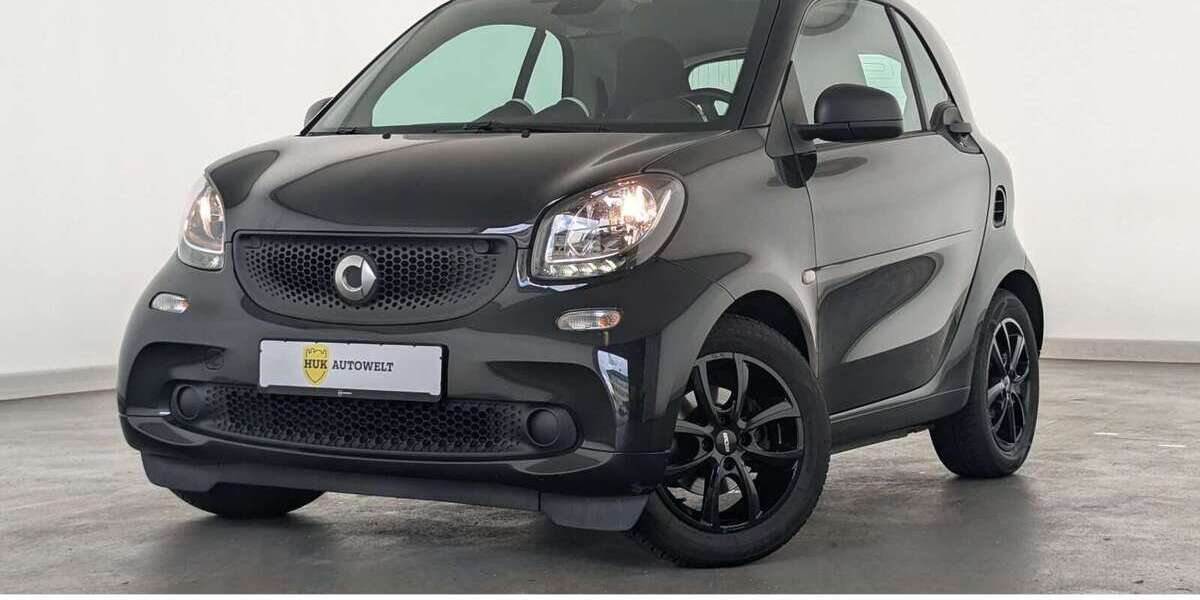 Smart forTwo 58.150 km 8.760 &euro; Düsseldorf 40599