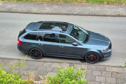 Skoda Octavia 112.000 km 15.900 &euro; Duisburg 47059