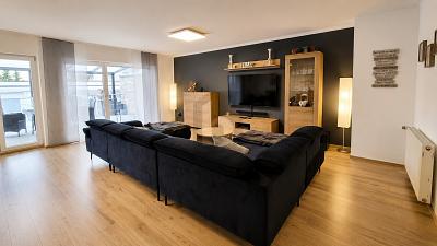 RAUM FÜR FAMILIE, ARBEIT UND RENDITE IN RUHIGER LAGE - Haus Oberhausen Schmachtendorf | Angebot:26795041