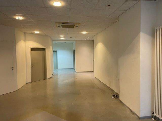 Gewerbeobjekt Mönchengladbach / Odenkirchen-Mitte Odenkirchen - 4 Zimmer, 109 m&sup2;, 1.100&euro; | Angebot:25896210