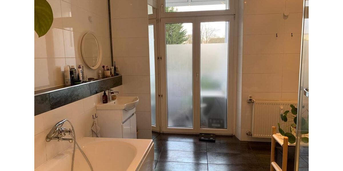 Etagenwohnung Duisburg Großenbaum - 2.5 Zimmer, 83 m&sup2;, 1.038&euro; | Angebot:26035718