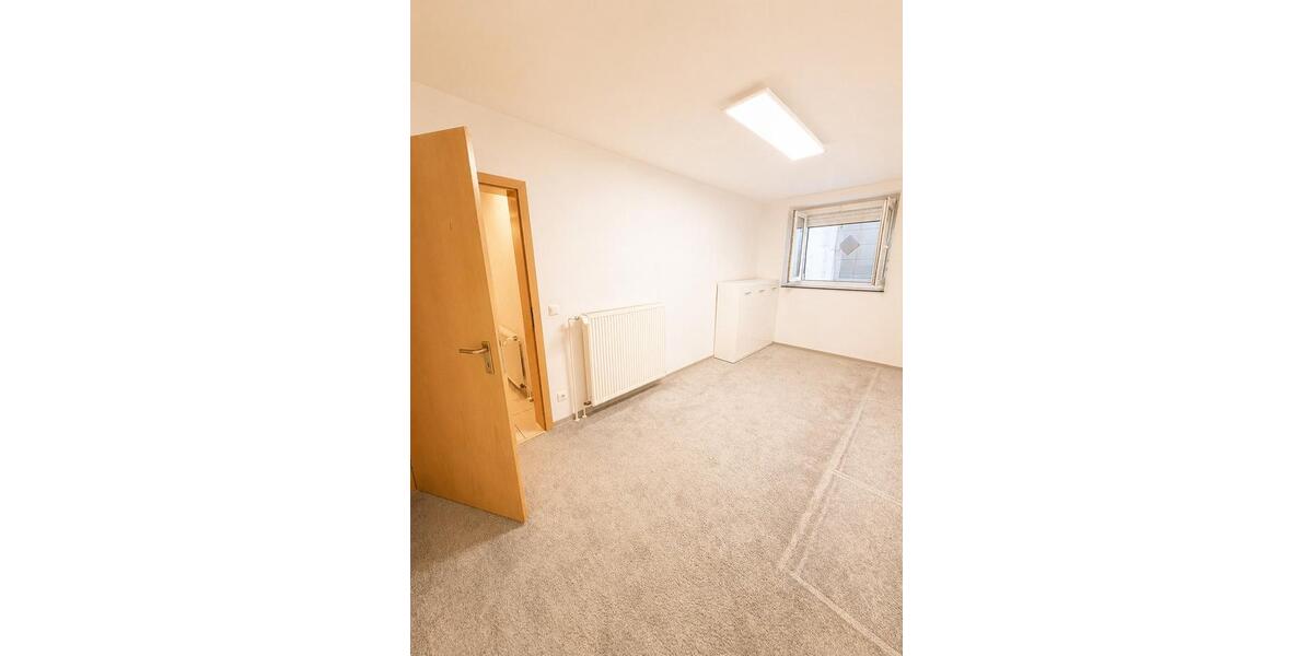 Terrassenwohnung Duisburg Angerhausen - 5 Zimmer, 140 m&sup2;, 1.900&euro; | Angebot:26423987