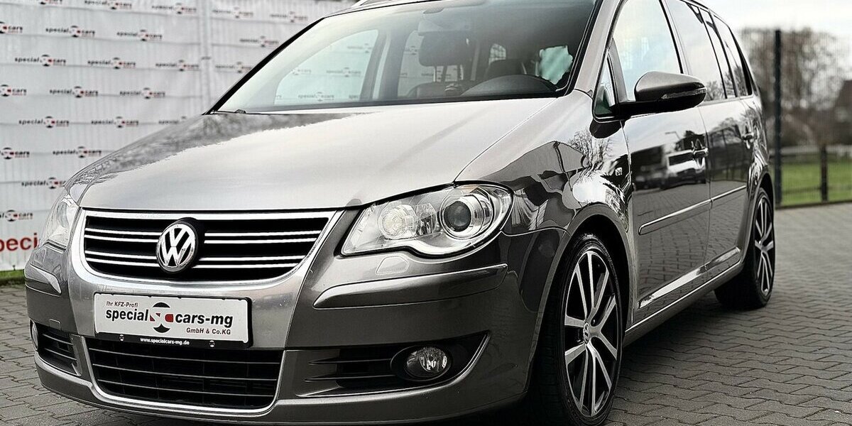 VW Touran R-Line / Leder / 7Sitze / 1.Hd / Navi 125.000 km 11.900 &euro; Mönchengladbach 41066