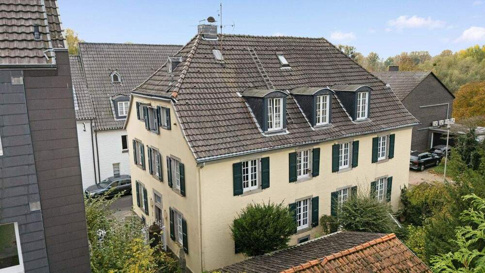 Etagenwohnung Düsseldorf Urdenbach - 5 Zimmer, 210 m&sup2;, 850.000&euro; | Angebot:25865301