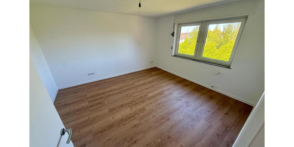 Etagenwohnung Korschenbroich - 3 Zimmer, 74 m&sup2;, 995&euro; | Angebot:26677436