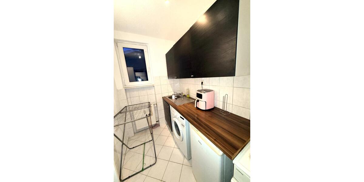 Etagenwohnung Düsseldorf Stadtbezirk 2 - 1 Zimmer, 43 m&sup2;, 799&euro; | Angebot:25794751