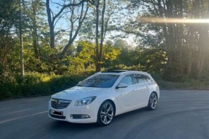 Opel Insignia 163.000 km 7.300 &euro; Duisburg 47226
