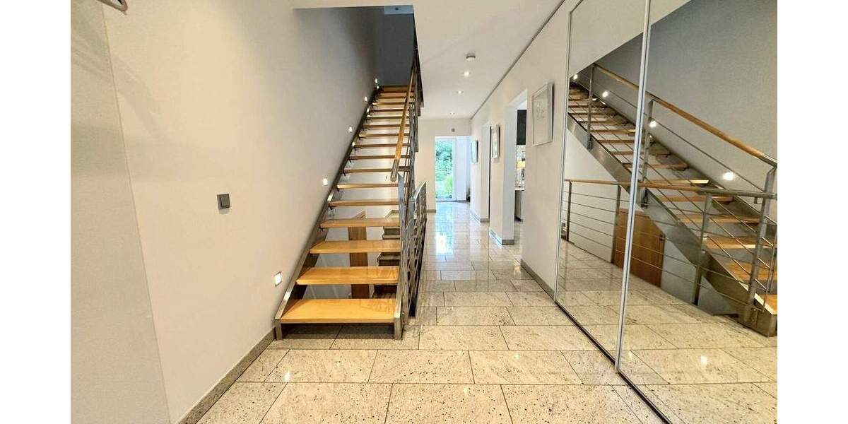 Mehrfamilienhaus, Wohnhaus Düsseldorf Garath - 1 Zimmer, 350 m&sup2;, 1.690.000&euro; | Angebot:25775354