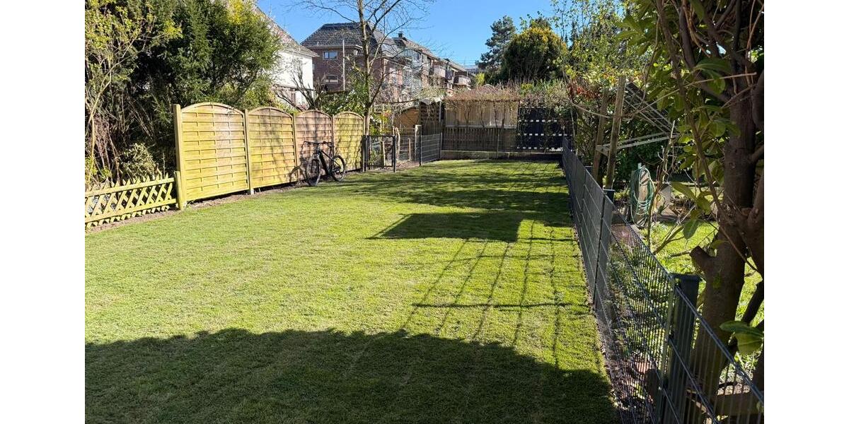 Reihenhaus Krefeld Gartenstadt - 5 Zimmer, 170 m&sup2;, 2.740&euro; | Angebot:26006013