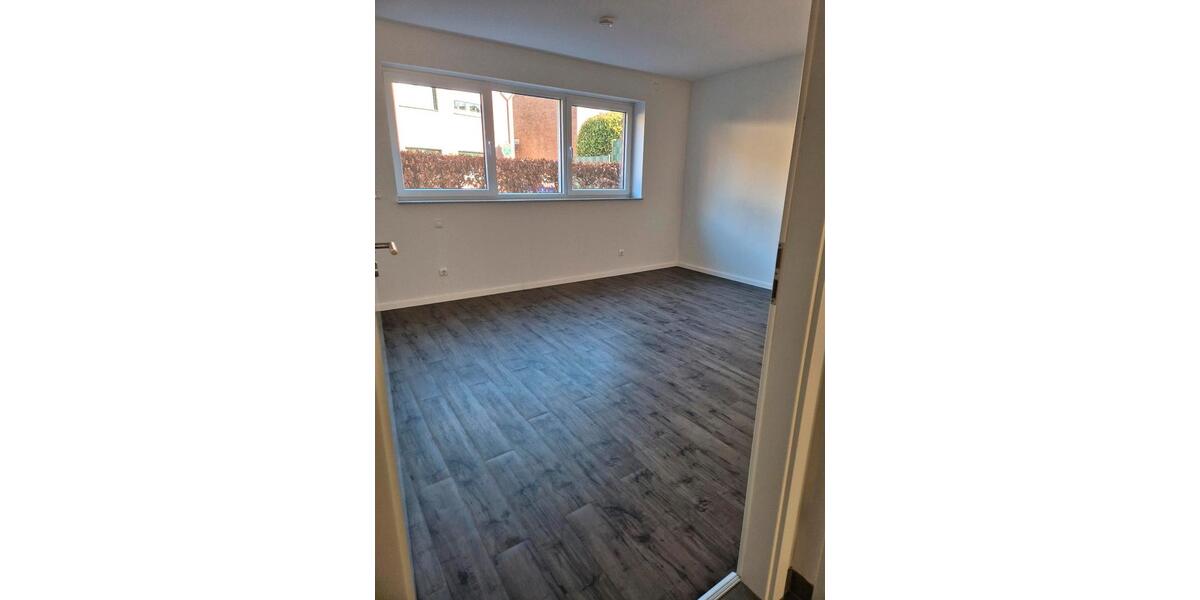 Erdgeschoßwohnung Mönchengladbach Süd - 3 Zimmer, 1.300&euro; | Angebot:23538029