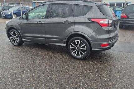 Ford Kuga 113.000 km 13.950 &euro; Grevenbroich 41515