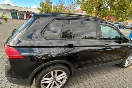 VW Tiguan 30.000 km 15.000 &euro; Krefeld 47798