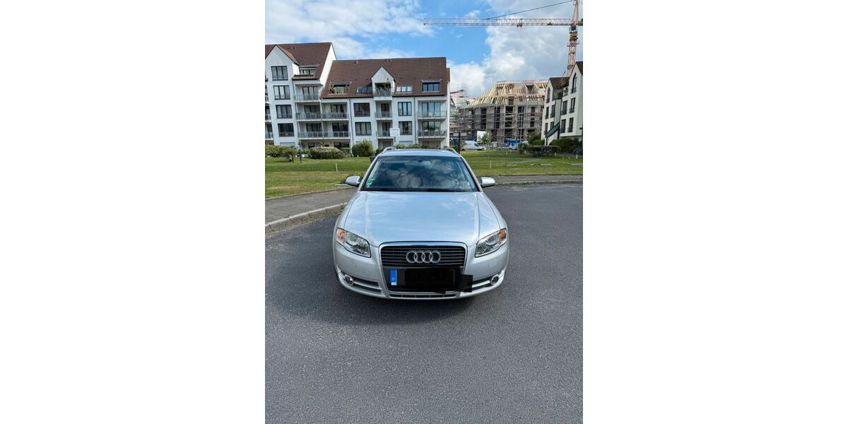 Audi A4 192.000 km 3.500 &euro; Düsseldorf 40235