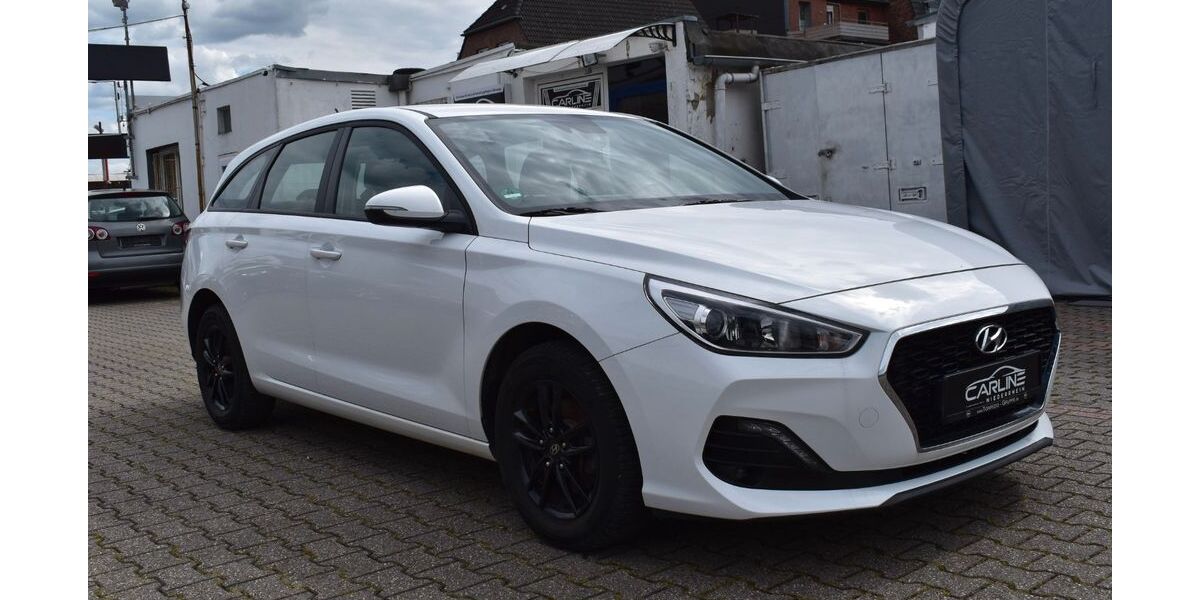 Hyundai i30 49.000 km 11.999 &euro; Mönchengladbach 41063