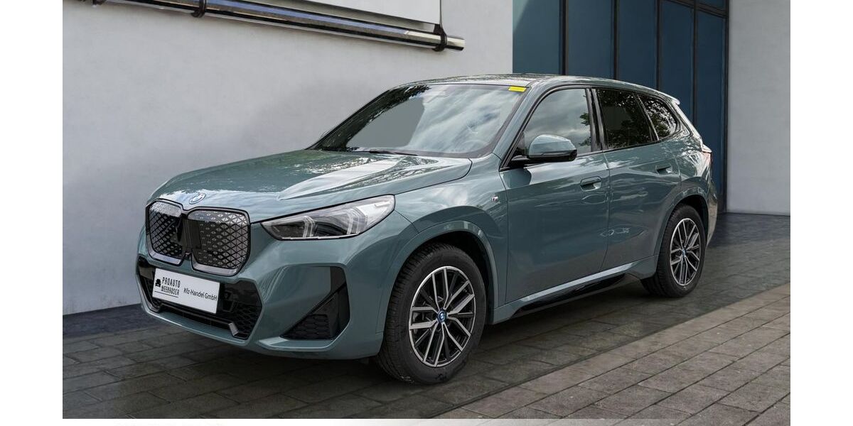 BMW iX1 27.400 km 43.999 &euro; Meerbusch 40668