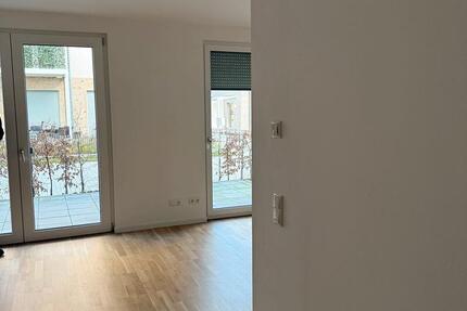 Wohnung Mönchengladbach Nord - 1 Zimmer, 38 m&sup2;, 725&euro; | Angebot:25784102